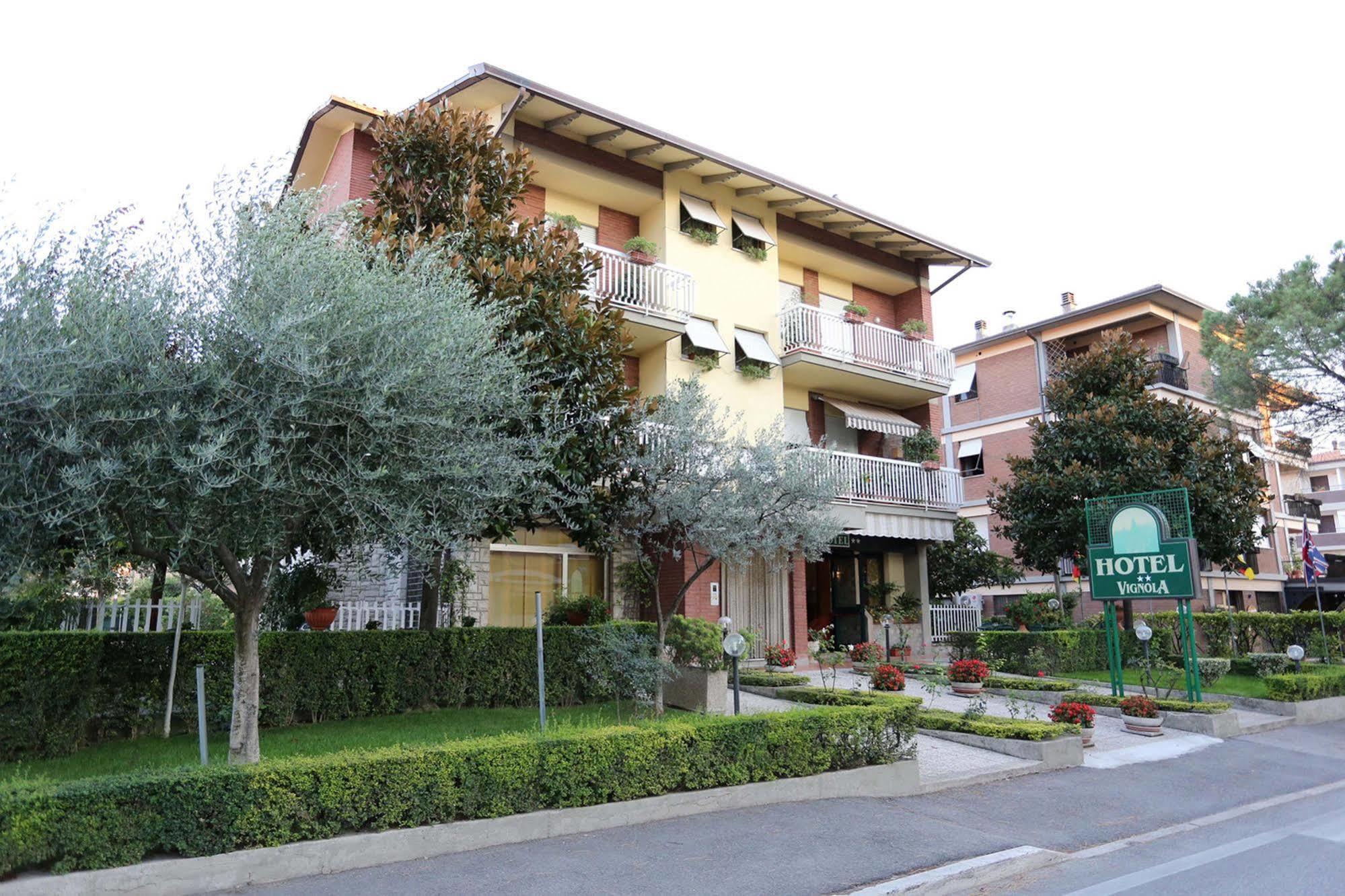 Hotel Vignola Assisi Exterior foto