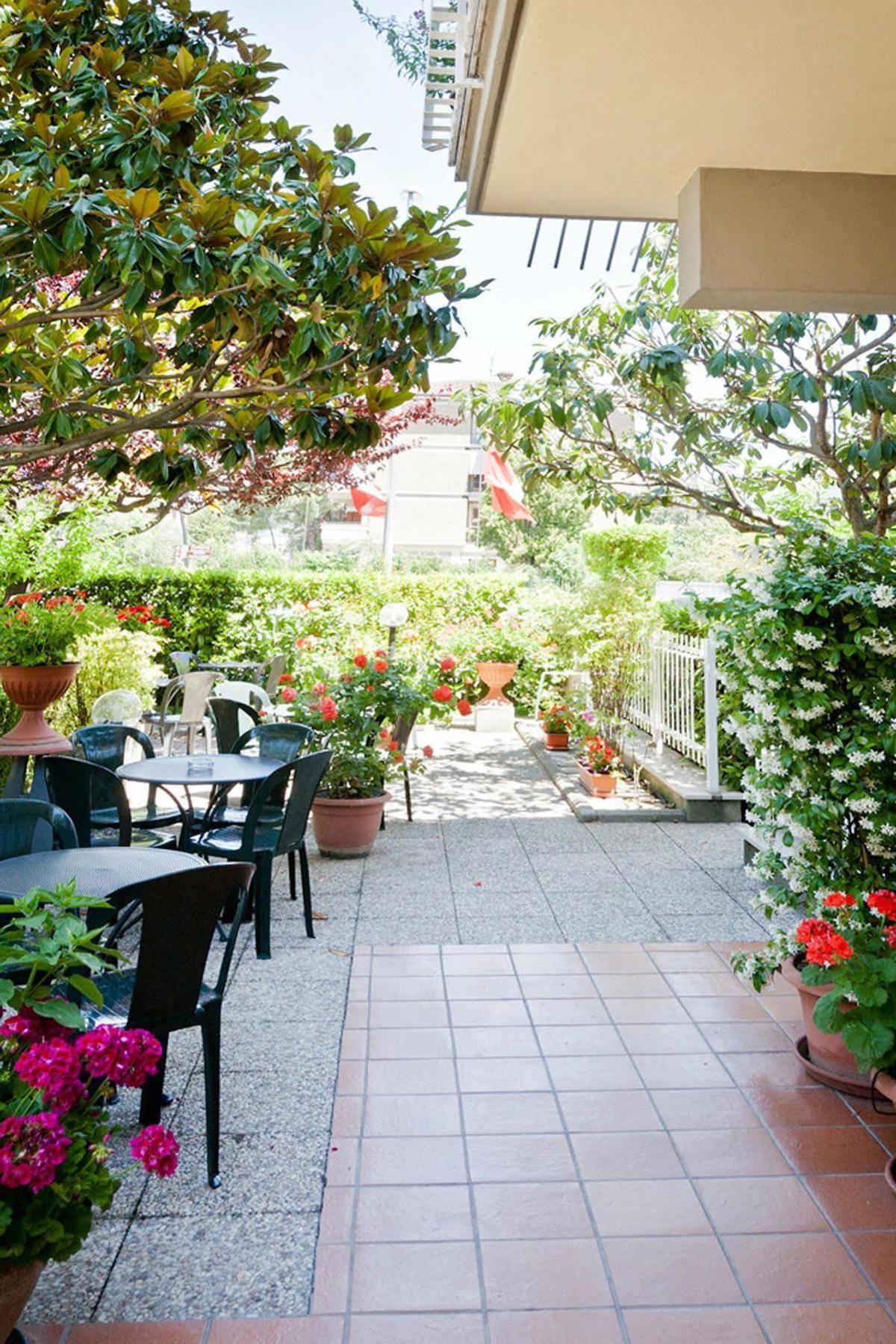 Hotel Vignola Assisi Exterior foto