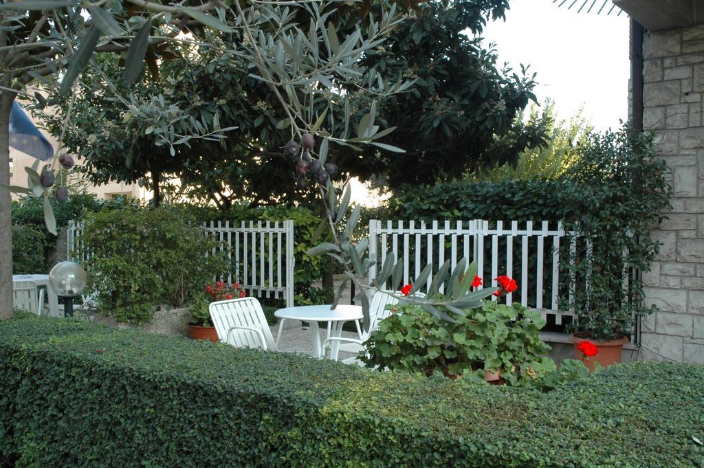 Hotel Vignola Assisi Exterior foto